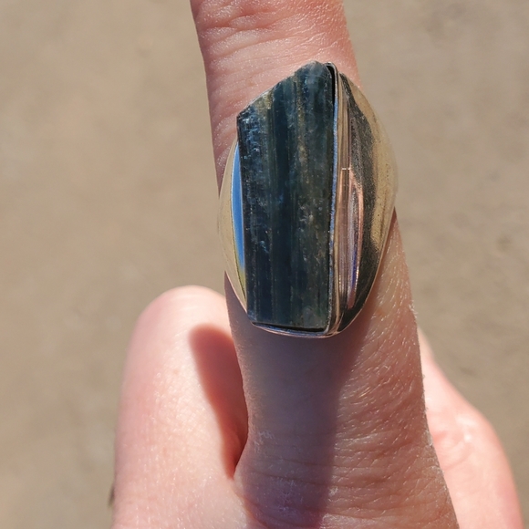New Men's Kyanite 925 Silver Statement Ring. - Picture 12 of 12
